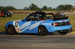 Illustration for article titled The Top 123 Lemons Of The 24 Hours Of LeMons Texas Fall 2009
